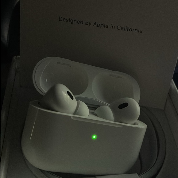 Apple AirPods Pro (2nd Generation) - White
